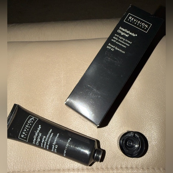 Revision Skincare Intellishade Original Tinted SPF - Picture 1 of 8